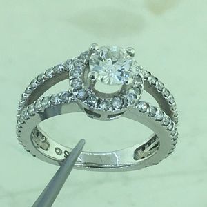 Ladies 14K White Gold Diamond Engagement Ring